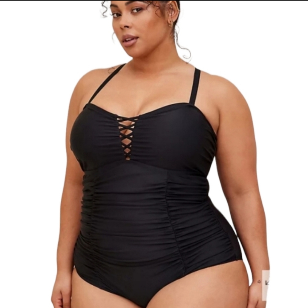 Torrid Black Wireless Lattice Front One Piece Swim Bathing Suit, size 1x